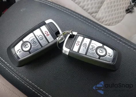 2021 Ford Escape Se z USA, uszkodzony, nr VIN 1FMCU9G68MUA28719